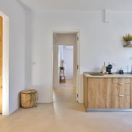 Apartment Silver Petra