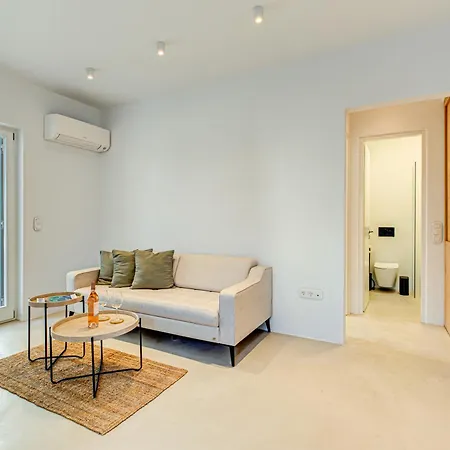 Apartment Silver Petra *