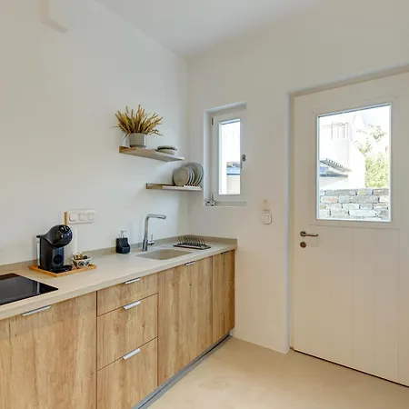 Silver Petra * Parikia (Paros)