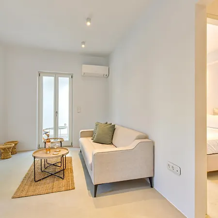 Silver Petra Apartment